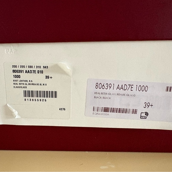 Gucci GG Embossed Black Riding Boots - Picture 14 of 14